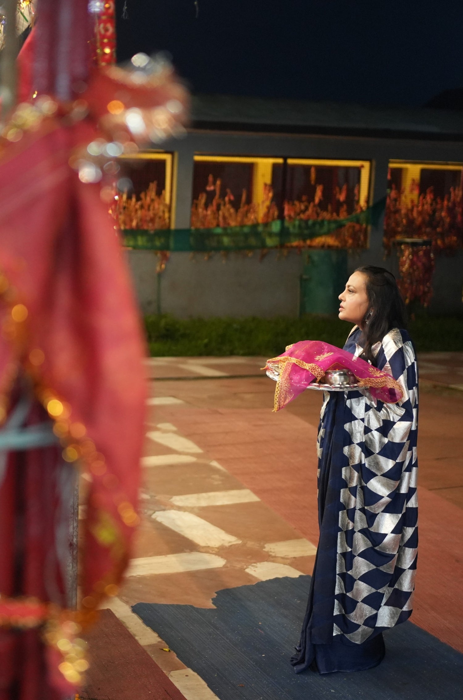 How to Create an Auspicious Saree Gifting Ceremony
